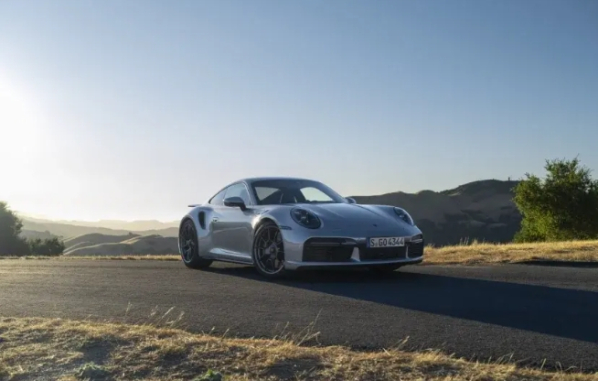 保时捷911 Turbo 50周年纪念车型开启预售 267.8万元起